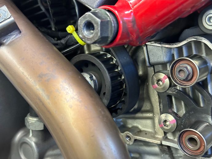 View of central pulley with top pulley removed